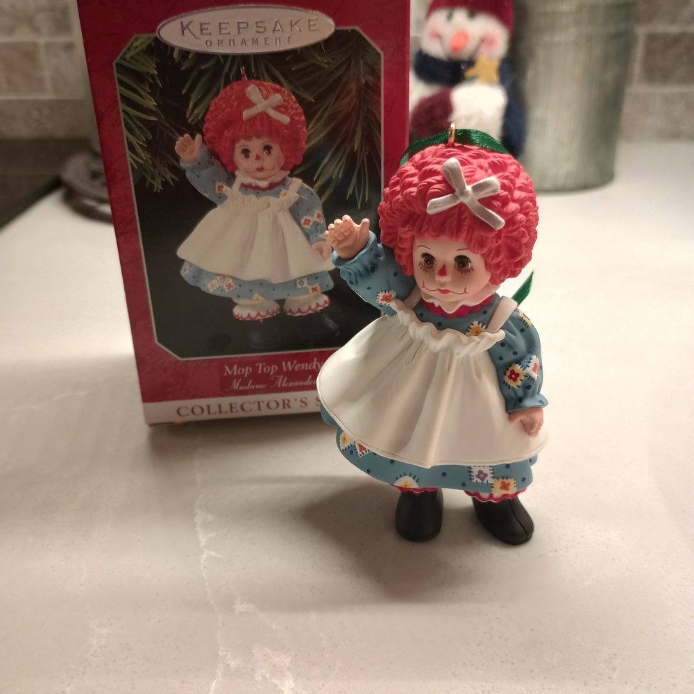 Vintage Hallmark Keepsake Ornament Madame Alexander Mop Top Wendy 1998